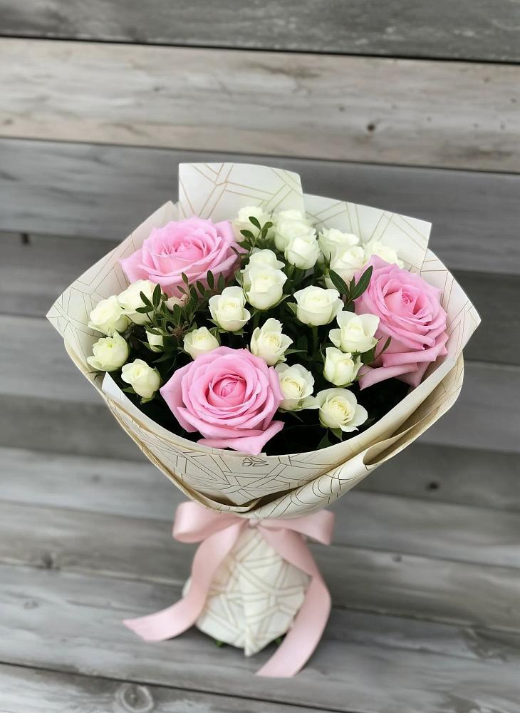 Букет цветов из: Розы в Чупе