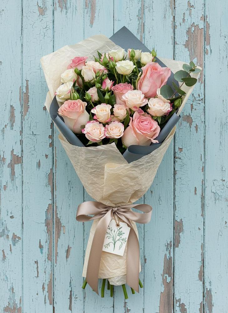 Букет цветов из: Розы в Чупе