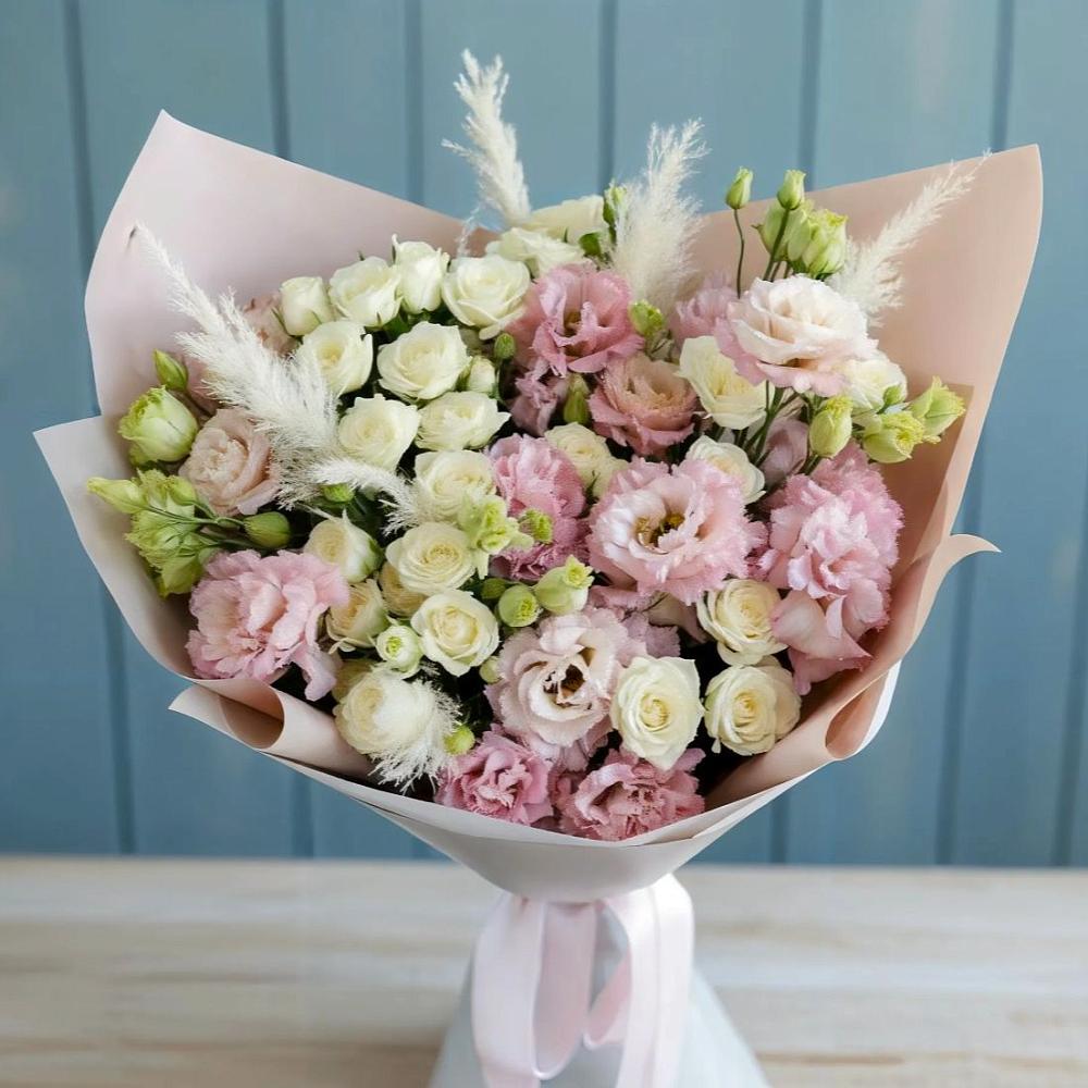 Букет цветов из: Альстромерии и Розы в Чупе