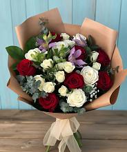 Букет цветов из:  Розы и Альстромерии в Чупе
