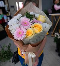 Букет цветов из:  Герберы, Розы и Хризантемы в Чупе