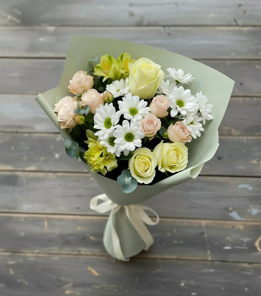 Букет цветов из: Альстромерии, Розы и Хризантемы в Чупе