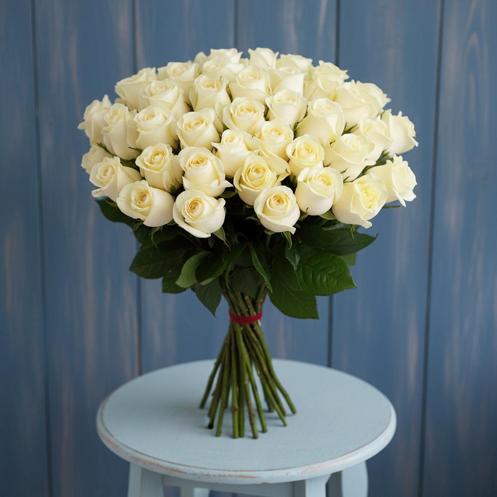 Букет 51 Белая роза Эдлесс Лав в Чупе