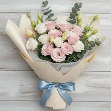 Букет цветов из:  Лизиантусы в Чупе