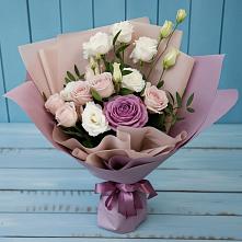Букет цветов из:  Розы и Лизиантусы #REPLACE_PRED# Чупе