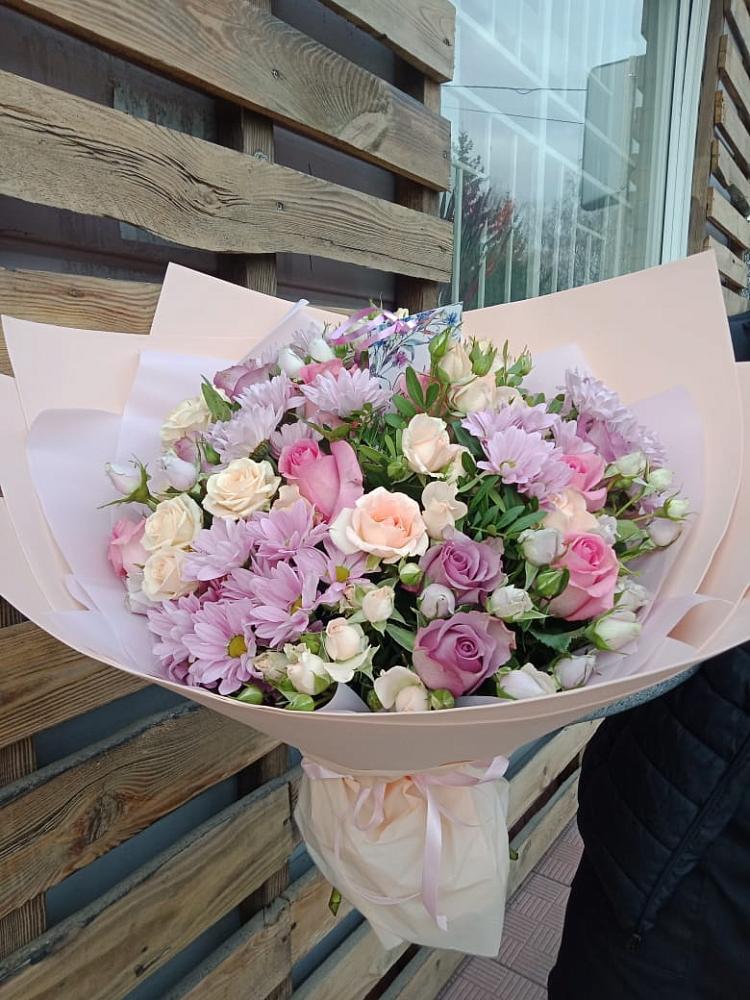 Букет цветов из: Розы и Хризантемы в Чупе