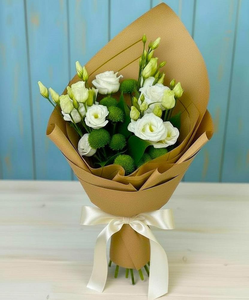 Букет цветов из: Хризантемы и Лизиантусы в Чупе