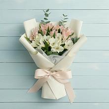 Букет цветов из:  Альстромерии в Чупе