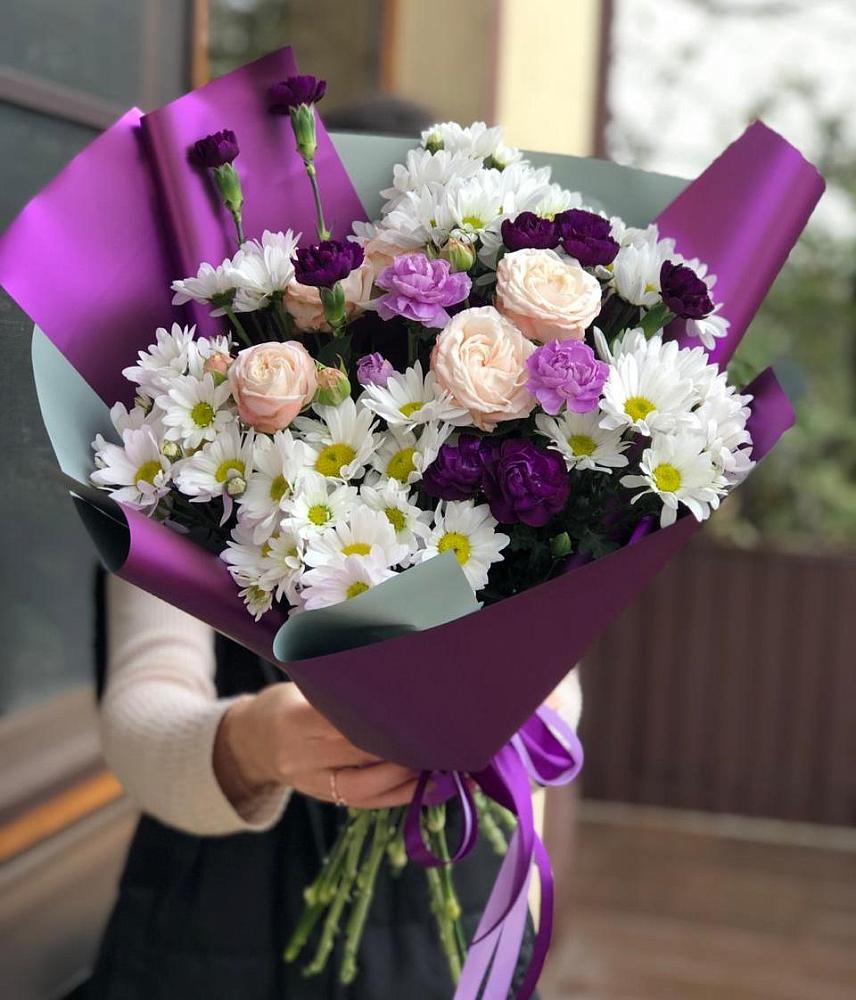 Букет цветов из: Хризантемы, Гвоздики и Розы в Чупе