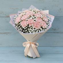 Букет цветов из:  Гвоздики в Чупе