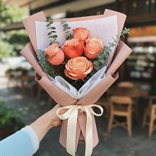 Букет цветов из:  Розы #REPLACE_PRED# Чупе