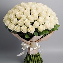 Букет 101 беля роза Белоснежка в Чупе