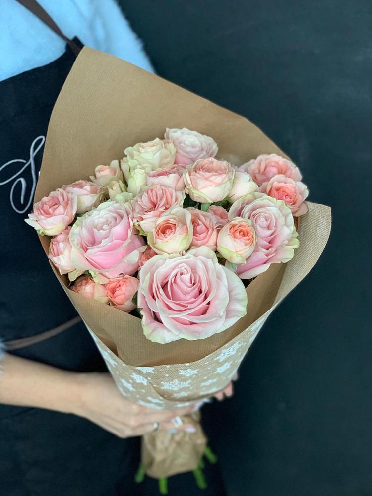 Букет цветов из: Хризантемы и Розы в Чупе