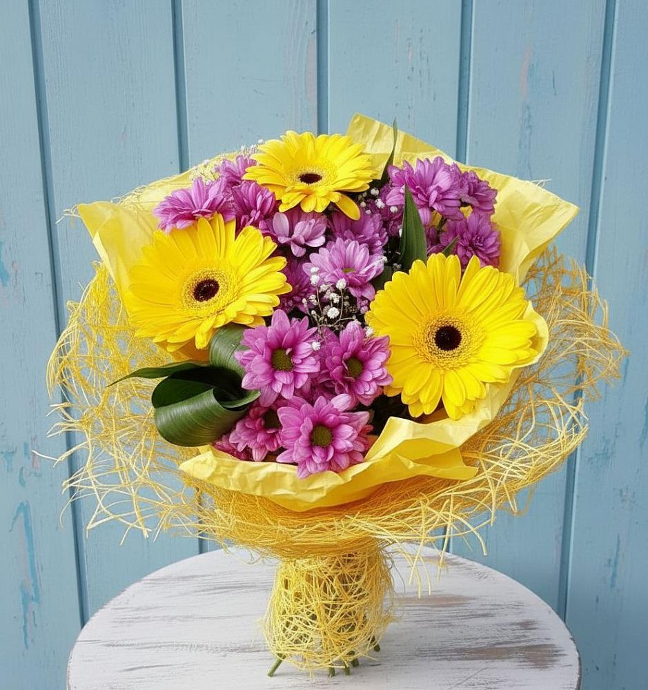 Букет цветов из: Хризантемы и Герберы в Чупе