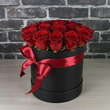 Цветочная композиция из Розы в шляпной коробке в Чупе